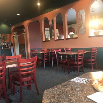 Giorgio's Pizza & Spaghetti House - Inside - Pizza Near Me - Everett, Washington Giorgio's Pizza & Spaghetti House - Inside - Pizza Near Me - Everett, Washington