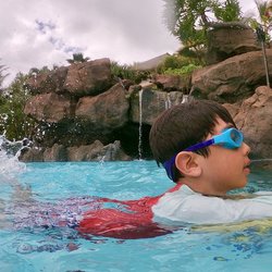 Maui Swimming Lessons - Great dolphin kick swimming in Wailea!
