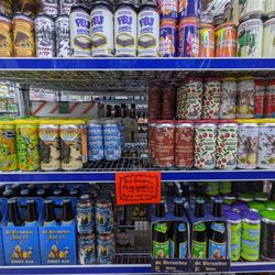 Citgo - Big selection of Pipeworks out of Chicago
