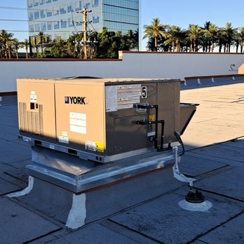 Tom's Heating & Cooling - Heating & Air Conditioning/HVAC Near Me - Chandler, Arizona Tom's Heating & Cooling - Heating & Air Conditioning/HVAC Near Me - Chandler, Arizona