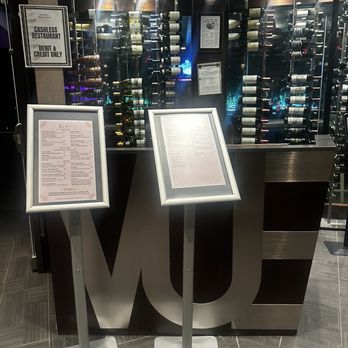 VUE Bar + Restaurant - Bars Near Me - Long Beach, California