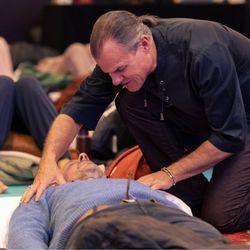 Breathflow Wellness - Working during a workshop in London