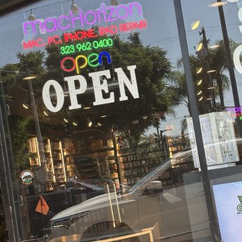 MacHorizon - New location 8161 Santa Monica Blvd Los Angeles, CA 90046 United States - Computers Near Me - Los Angeles, California MacHorizon - New location 8161 Santa Monica Blvd Los Angeles, CA 90046 United States - Computers Near Me - Los Angeles, California