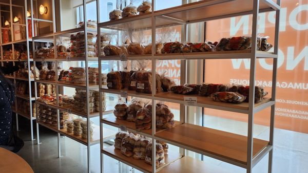 Umaga Bakehouse by null