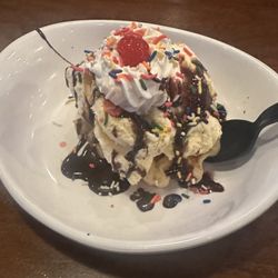 Spare Time - Windsor Locks - Waffle Sundae
