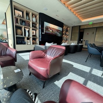 Chase Sapphire Reserve Lounge - Lounge Area - Airport Lounges Near Me - Philadelphia, Pennsylvania Chase Sapphire Reserve Lounge - Lounge Area - Airport Lounges Near Me - Philadelphia, Pennsylvania