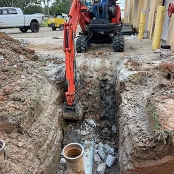 Noah Fa-Kouri Plumbing - Excavator exposing damaged pipes - Plumbing Near Me - Carencro, Louisiana