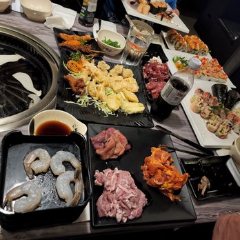 Hoshi BBQ Coréen - Grill and sushi....The grill food is missing sauces and spice but, otherwise excellent! - Korean Near Me - Pointe-Claire, Quebec Hoshi BBQ Coréen - Grill and sushi....The grill food is missing sauces and spice but, otherwise excellent! - Korean Near Me - Pointe-Claire, Quebec