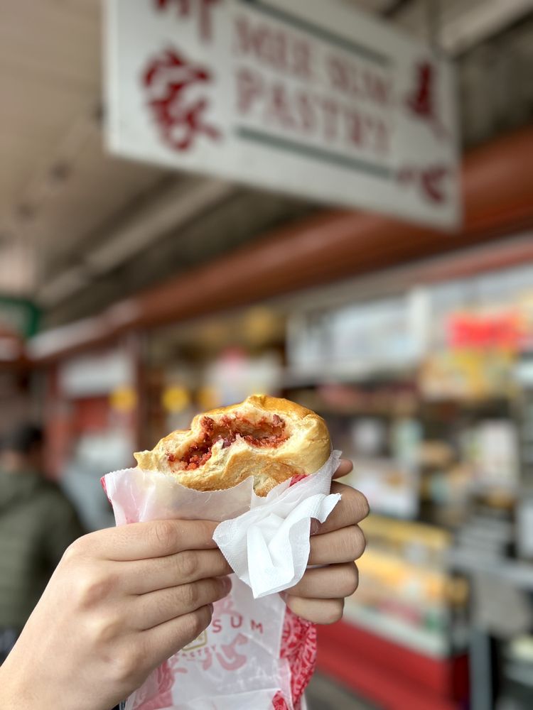 Mee Sum Pastry