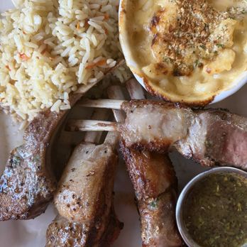 Hungry Hunter Steakhouse - Steakhouses Near Me - Bakersfield, California