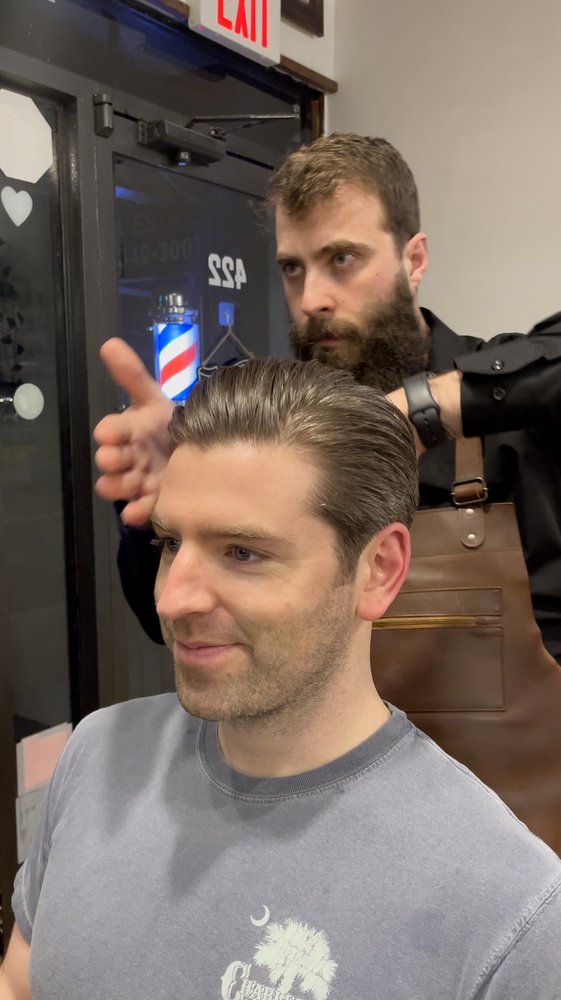 MONTEMAN BARBER  Logo