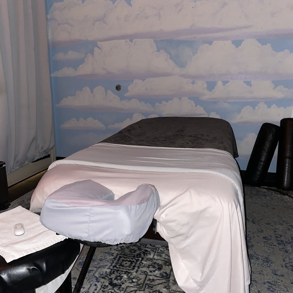 Good JuJu Massage - A little slice of heaven - Massage Therapy Near Me - Corona, California Good JuJu Massage - A little slice of heaven - Massage Therapy Near Me - Corona, California