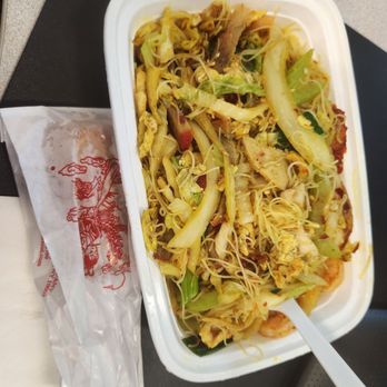 Gui Lin Restaurant - Delicious Singapore Rice noodles. Nicely spicy - Chinese Near Me - Saline, Michigan