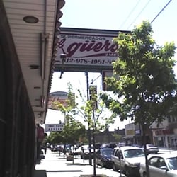 Taqueria El Guero - Outside