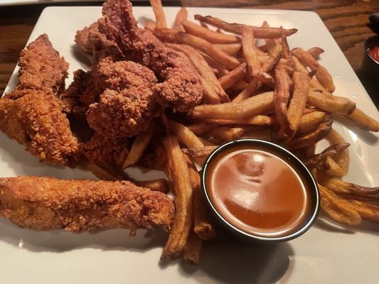 New England's Tap House Grille by null