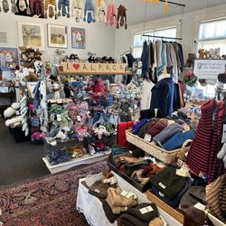 Island Alpaca - Store