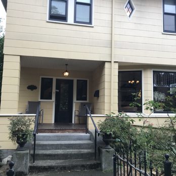 11th Avenue Inn Bed and Breakfast - Bed & Breakfast Near Me - Seattle, Washington 11th Avenue Inn Bed and Breakfast - Bed & Breakfast Near Me - Seattle, Washington