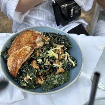 Garden Cafe - The Ivy with chicken - Breakfast & Brunch Near Me - Dallas, Texas