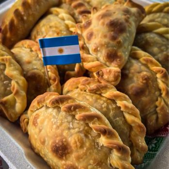 Pampa Empanadas - Fresh dozen of Beef Empanadas - Empanadas Near Me Pampa Empanadas - Fresh dozen of Beef Empanadas - Empanadas Near Me