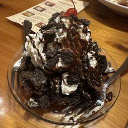 Brownie Sundae Brownie Sundae