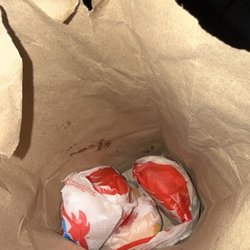 Wendy's - "Sodas" and two biggie bags.....this is all we received!