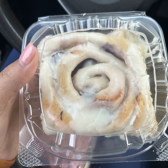 Rise Up Bakery - Lemon blueberry cinnamon roll - Bakeries Near Me - Gilbert, Arizona Rise Up Bakery - Lemon blueberry cinnamon roll - Bakeries Near Me - Gilbert, Arizona