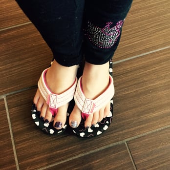 Bloomfield Nails & Spa - Nail Salons Near Me - Troy, Michigan