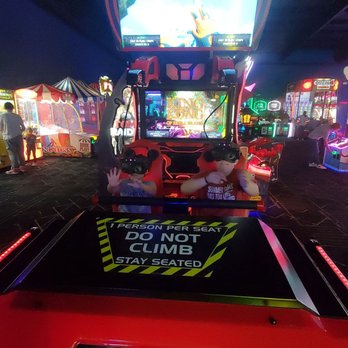 BLOCK PARTY SOCIAL - Updated May 2024 - 57 Photos & 20 Reviews - 51