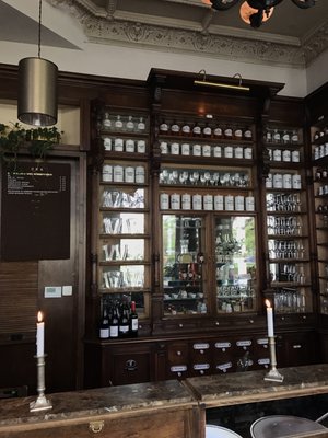 ORA Restaurant & Wine Bar by null