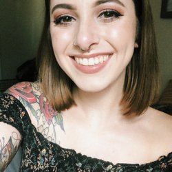 Red Nova Studio - Septum piercing