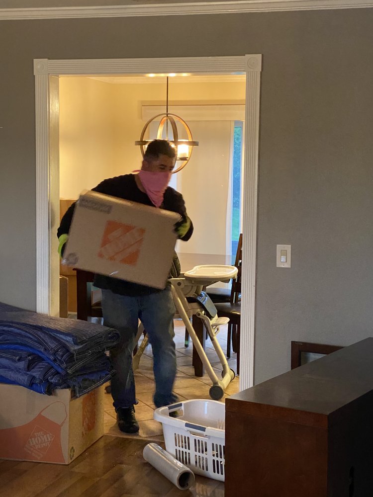 MAN AND A TRUCK Updated September 2024 21 Photos Stamford