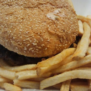Black Bear Diner - Madera - Big Bear Burger - American Near Me - Madera, California