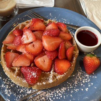 The Breakfast Club at Midtown - Strawberry Waffle - Breakfast & Brunch Near Me - Lafayette, California The Breakfast Club at Midtown - Strawberry Waffle - Breakfast & Brunch Near Me - Lafayette, California
