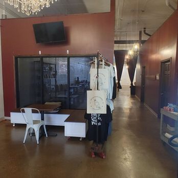 Brewpoint Craft Elmhurst - Back area - Coffee & Tea Near Me - Elmhurst, Illinois Brewpoint Craft Elmhurst - Back area - Coffee & Tea Near Me - Elmhurst, Illinois