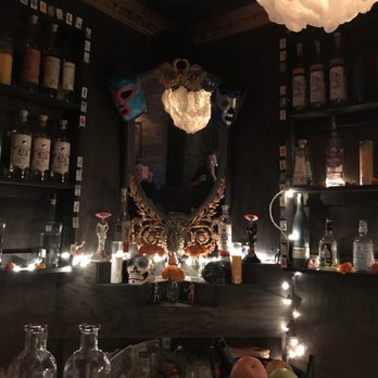 Bowen House - Cocktail Bars Near Me - Dallas, Texas