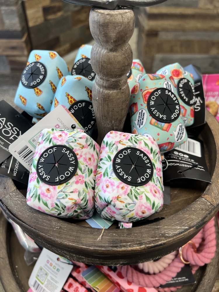 Plush Paws Pet Salon Image