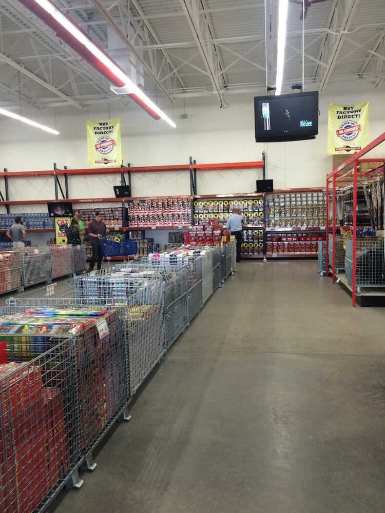 FIREWORKS DIRECT Updated September 2024 565 County Road T, Hammond