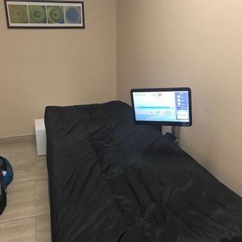 Onelife Fitness - Chesapeake Square Gym - HydroMassage table, $10 a month on top of membership...better than $59 a month at Massage Envy - Gyms Near Me - Chesapeake, Virginia Onelife Fitness - Chesapeake Square Gym - HydroMassage table, $10 a month on top of membership...better than $59 a month at Massage Envy - Gyms Near Me - Chesapeake, Virginia