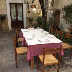 Trattoria Acaia - Cortile interno