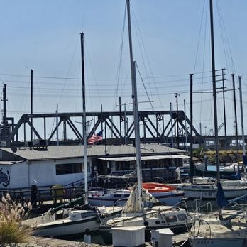 The Chowder Barge - Outside - Seafood Near Me - Wilmington, California