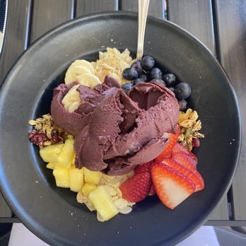 Breakfast Club- Biltmore - Açaí bowl - Breakfast & Brunch Near Me - Phoenix, Arizona Breakfast Club- Biltmore - Açaí bowl - Breakfast & Brunch Near Me - Phoenix, Arizona
