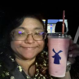 Strawberry milkshake- I ordered 1/2 sweet with strawberry fruit
