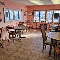 Avenue Coffeehouse - Dining room at new location as of Jan 2025
