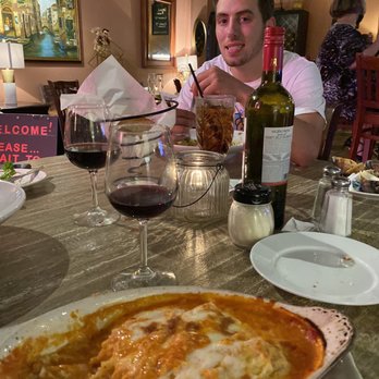 Valenti's Restaurant - Seafood Cannelloni - Pizza Near Me - Venice, Florida Valenti's Restaurant - Seafood Cannelloni - Pizza Near Me - Venice, Florida