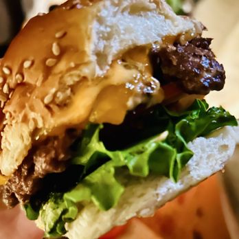 Acme Burger - Bennett Valley - Grass fed beef, added cheese, avocado and bacon? The burger was so good. I don't even know if the bacon was actually forgotten or not lol - Burgers Near Me - Santa Rosa, California