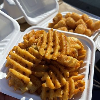 All Vegan Franks - Waffle Fries - Vegan Near Me - Los Angeles, California All Vegan Franks - Waffle Fries - Vegan Near Me - Los Angeles, California