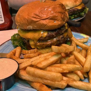 Murray's Saloon & Eatery - Huge double cheeseburger with fries - Karaoke Near Me - Big Bear Lake, California