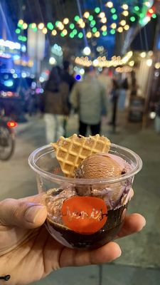 Jeni's Splendid Ice Creams by null