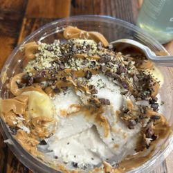 Bubbles The Tea & Juice Company - Disgusting smoothie bowl