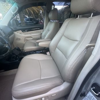 Tapiseria Ferreiro - Asientos - Auto Upholstery Near Me - Miami Lakes, Florida Tapiseria Ferreiro - Asientos - Auto Upholstery Near Me - Miami Lakes, Florida